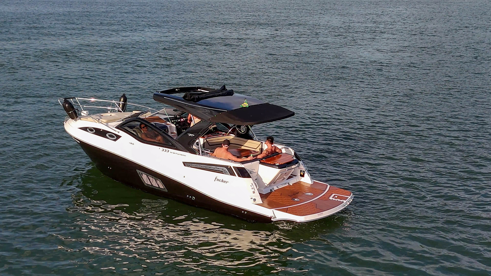 Vancouver Riviera Boat — Passeio de barco em Bertioga e Riviera